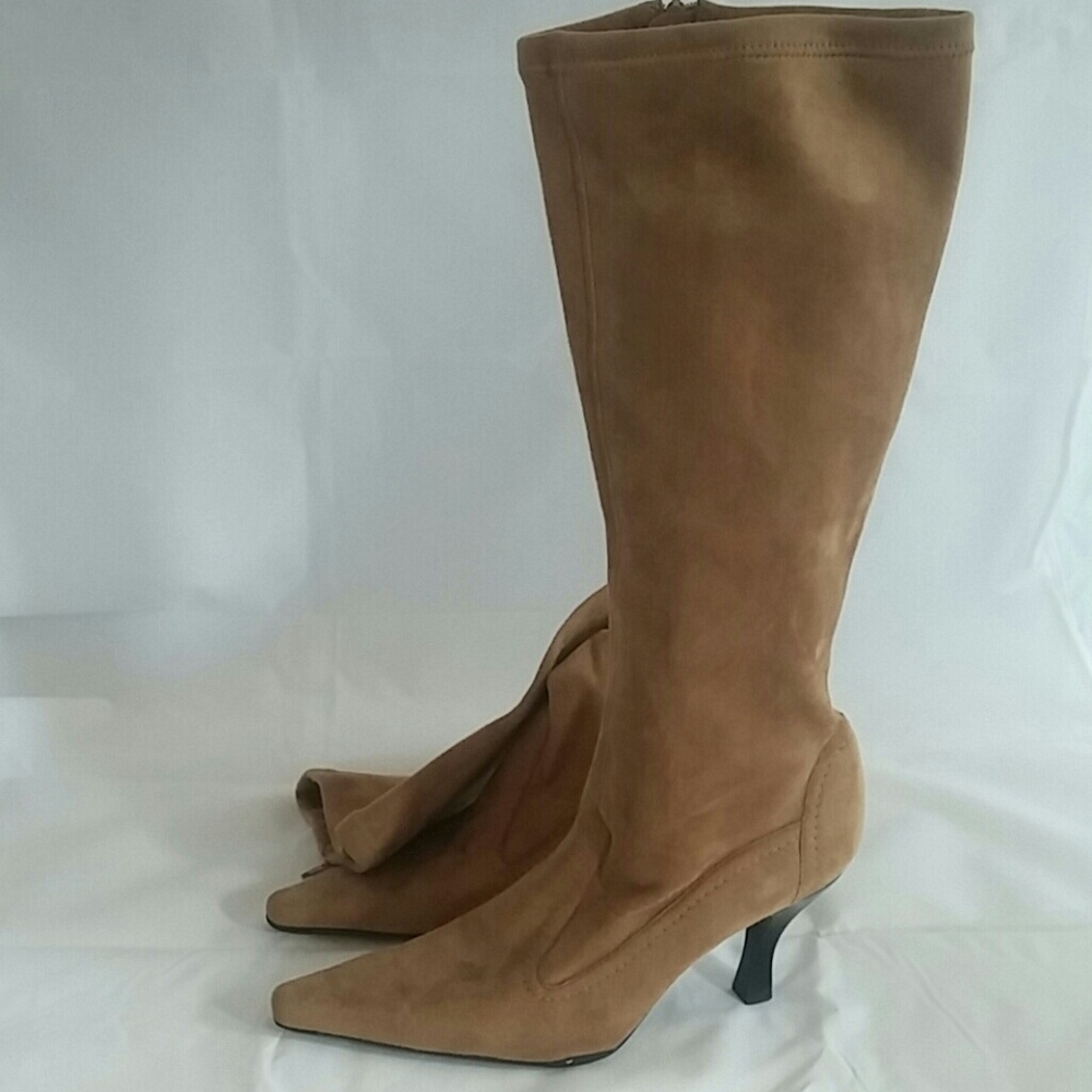 Beautiful Vegan Franco Sarto boots